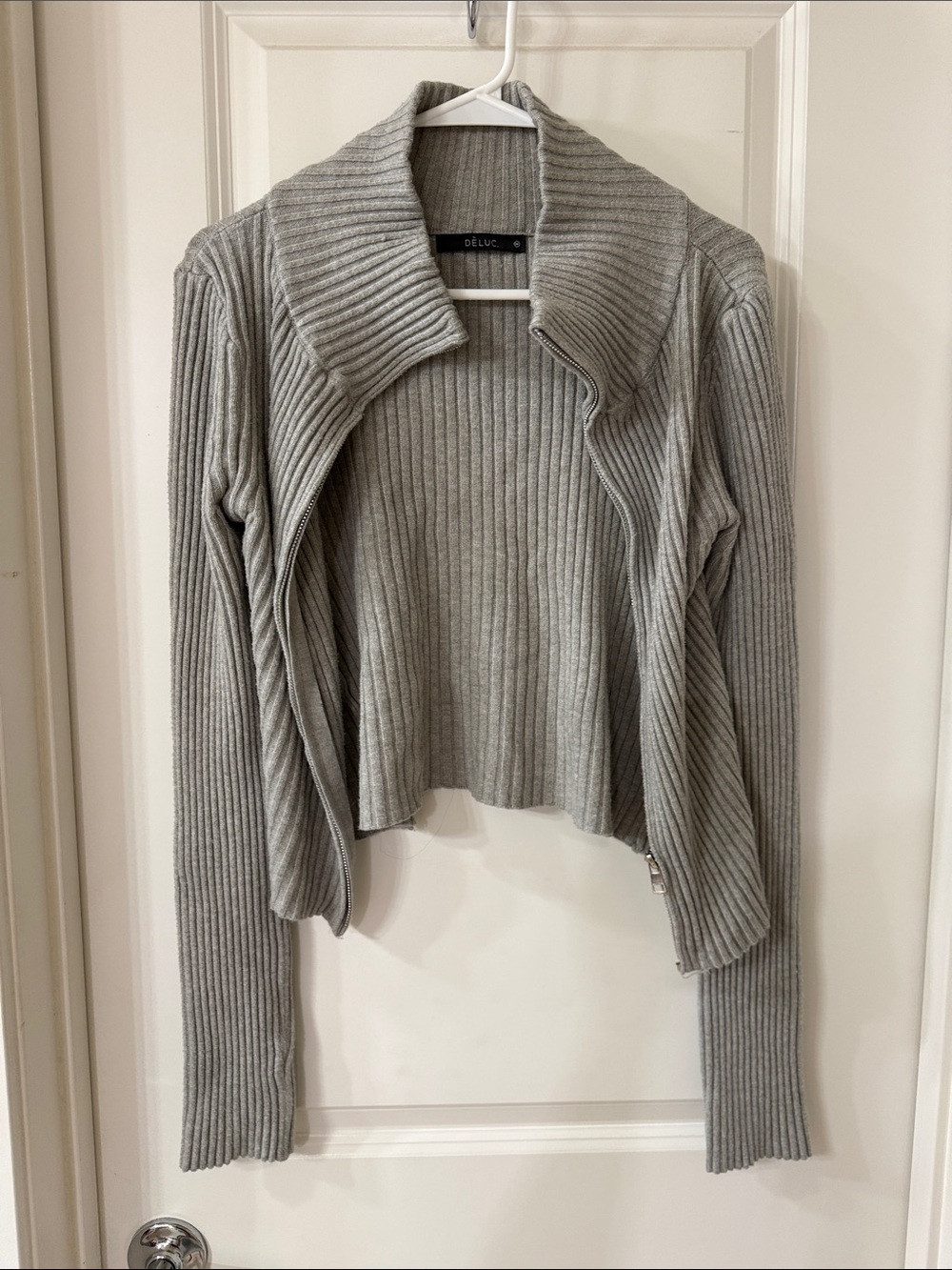 Deluc Gray Ribbed Zip-Up Cardigan